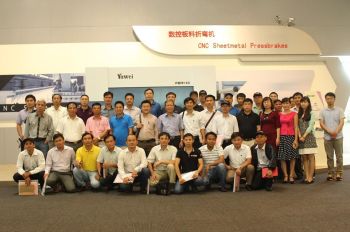 Viwelco và đoàn đối tác trong chuyến đi dự triển lãm công nghệ tại Thượng Hải